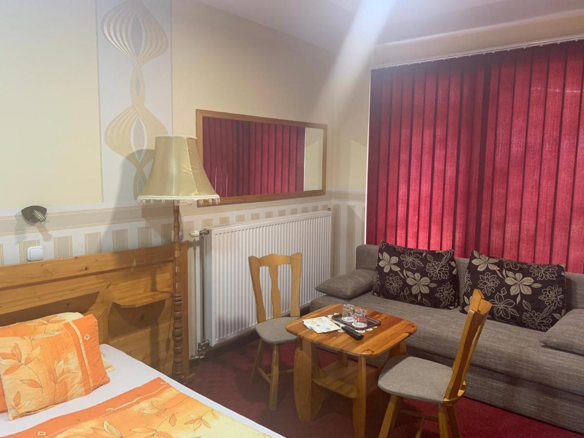 Tinodi Fogado Bed & Breakfast Sárvár Dış mekan fotoğraf